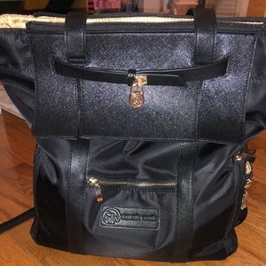 Sarah wells Marie pump bag